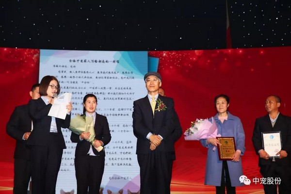 cd15cec7fcf24f3ca49c1f326547cb42