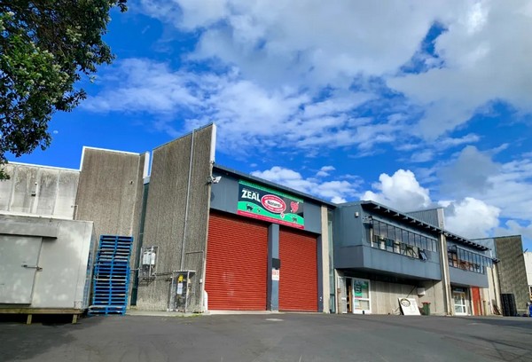 25ab24b8f44d4bfa84594634e836ca98